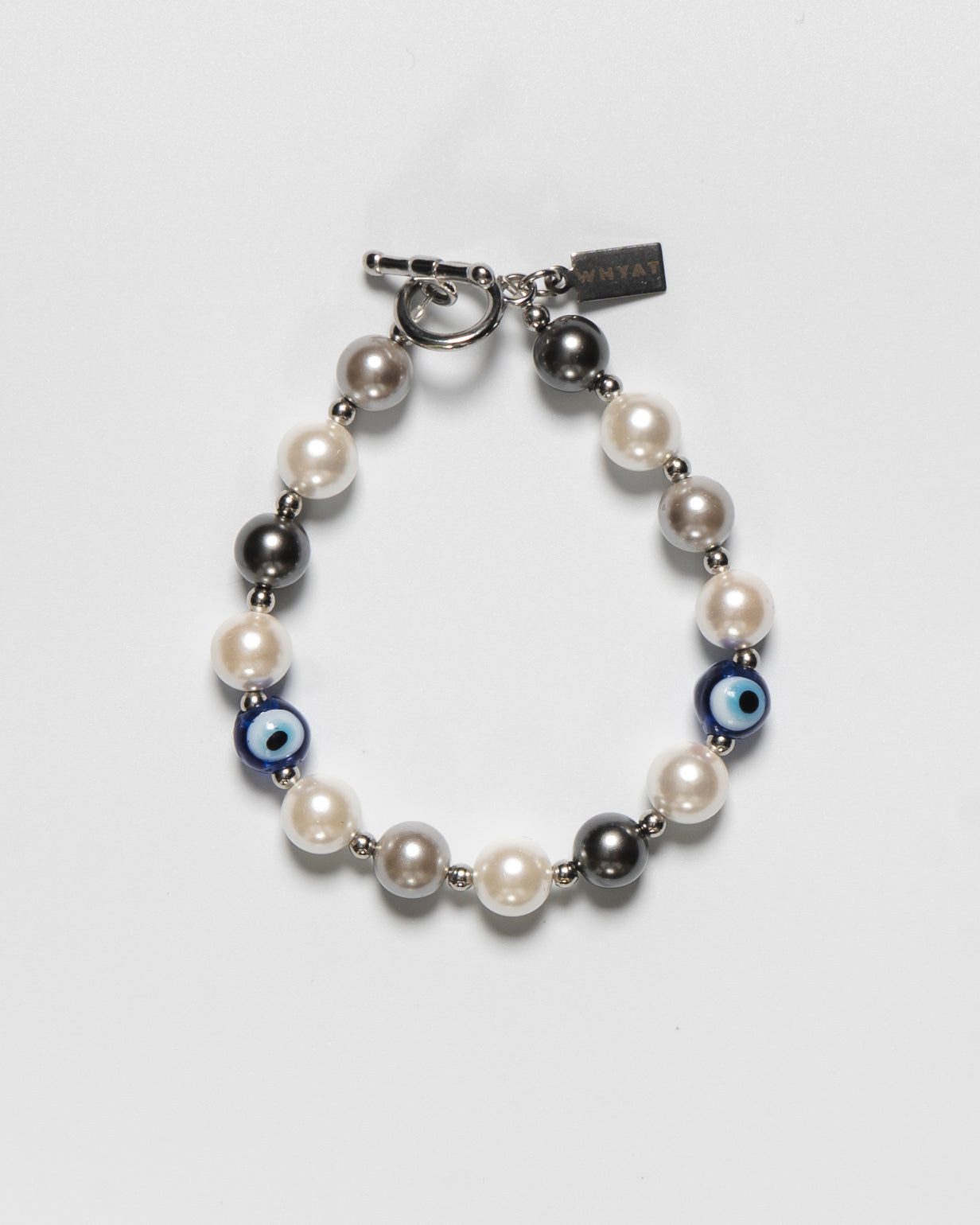 Perlenarmband mit blauem Auge