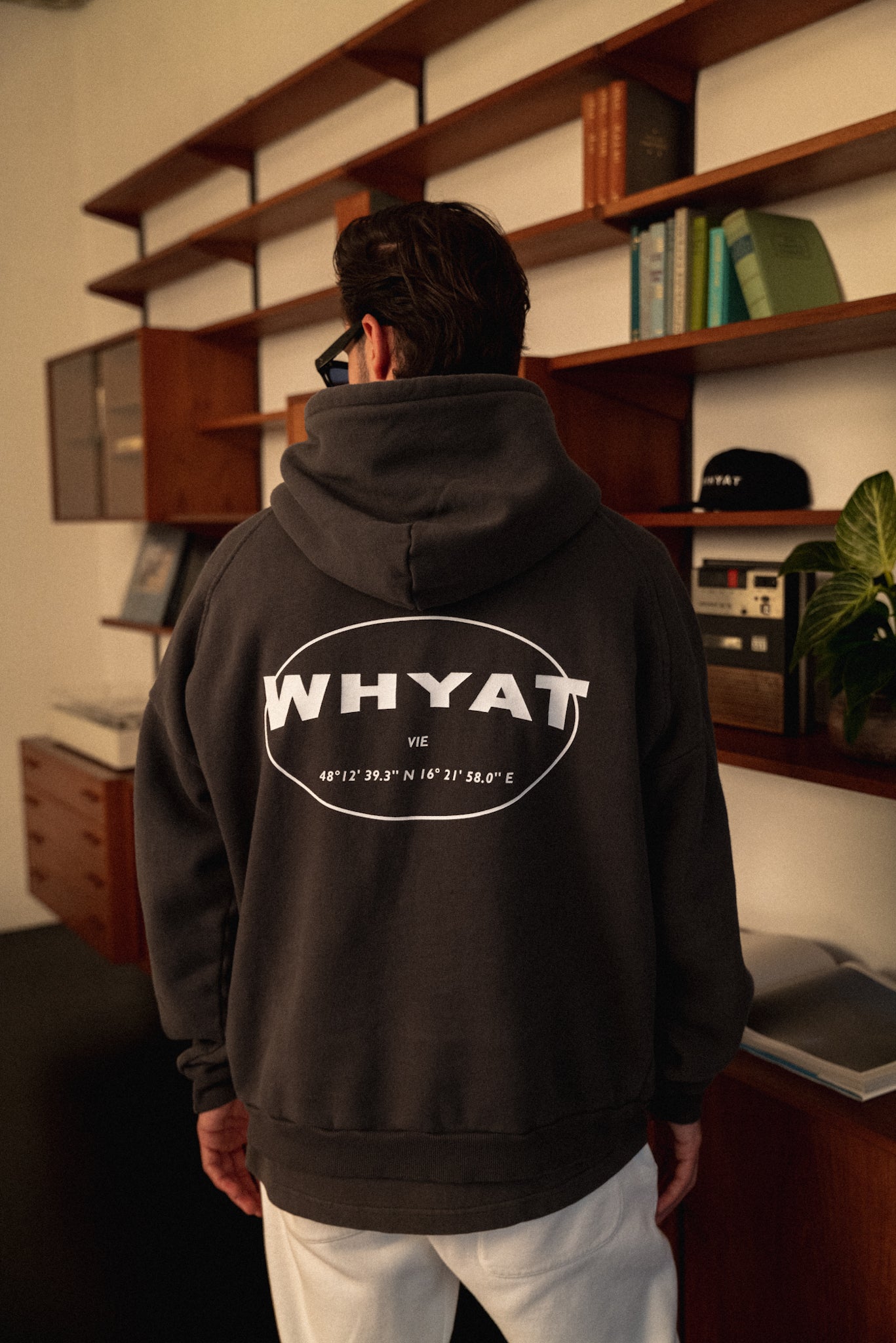 WHYAT HOODIE CIRCLE LOGO -VINTAGE GREY